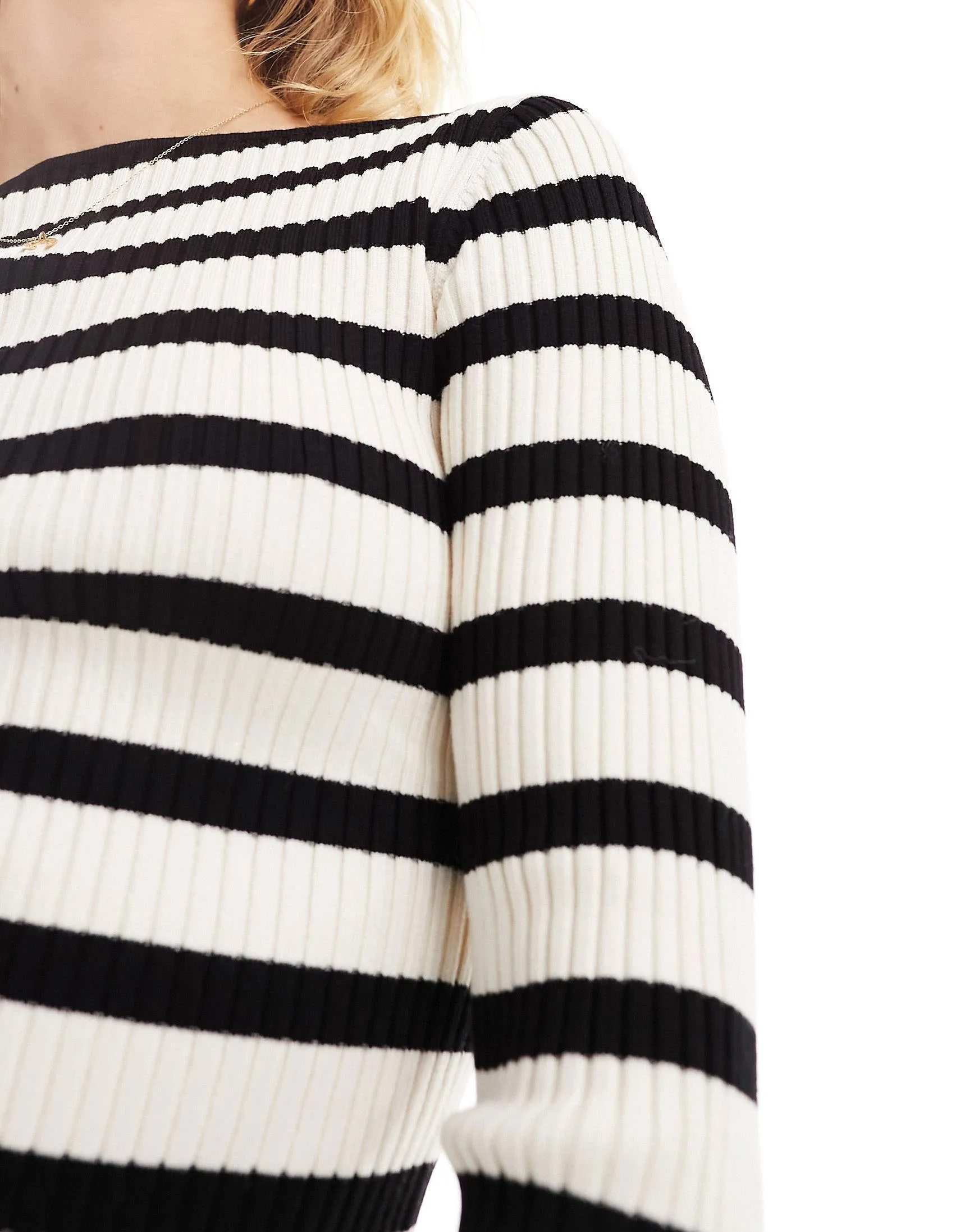 Bershka  |Stripes Long Sleeves V-neck & Crew neck