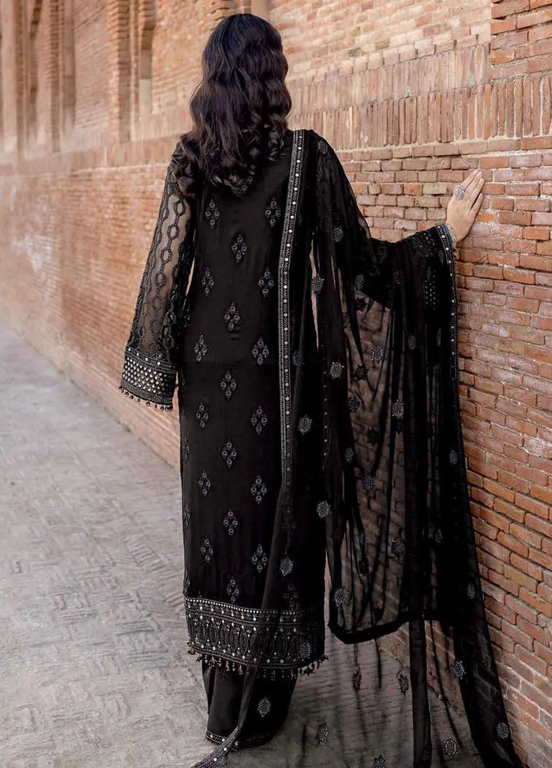 Safeera By Flossie Embroidered Chiffon 3 Piece Unstitched Suit FL24SF S-1302 DARK VEIL