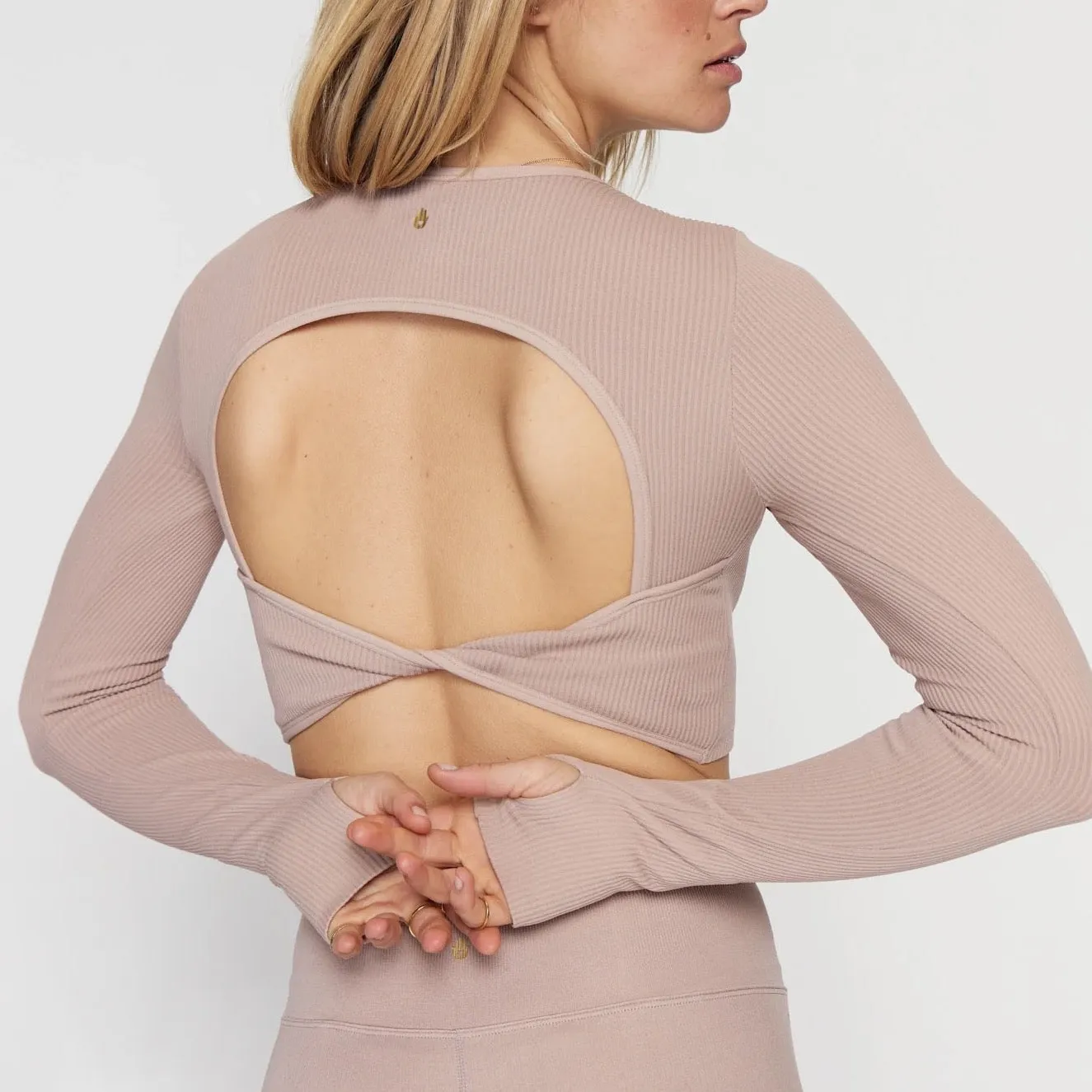 Serene Seamless Twist Back - Long Sleeve